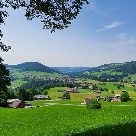 Zu Gast Bei Den Hagspiels Apartment Hittisau Luaran gambar